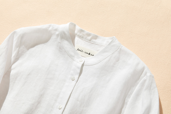 採用優質亞麻布料製成的襯衫，具有自然紋理 四分之三袖襯衫 白色 240503-1 第2張的照片