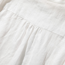 採用優質亞麻布料製成的襯衫，具有自然紋理 四分之三袖襯衫 白色 240503-1 第10張的照片