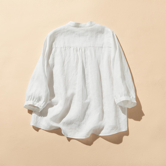 採用優質亞麻布料製成的襯衫，具有自然紋理 四分之三袖襯衫 白色 240503-1 第8張的照片
