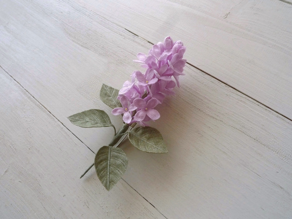 リネンの花　ライラックのコサージュ ピンクパープル 2枚目の画像