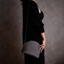 Pochette，優質真皮，簡約，迷你包，成人使用，小巧，簡約，優雅[銀色] 第7張的照片