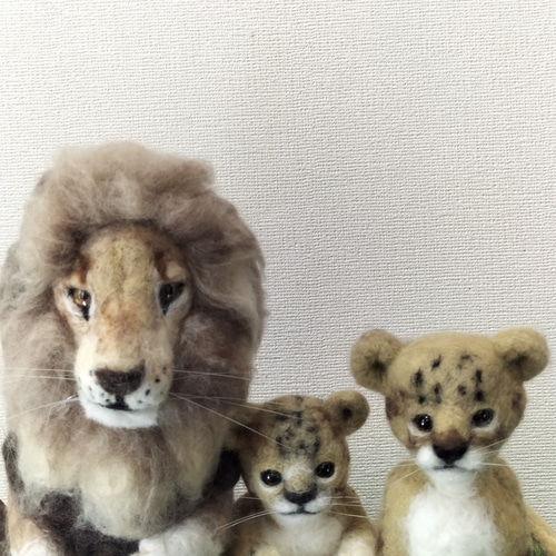 羊毛フェルトライオンの親子 羊毛フェルト かよ 通販 17663697｜Creema