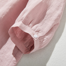 採用優質亞麻布料製成的襯衫，具有自然紋理 四分之三袖襯衫 淺粉色 240503-4 第7張的照片