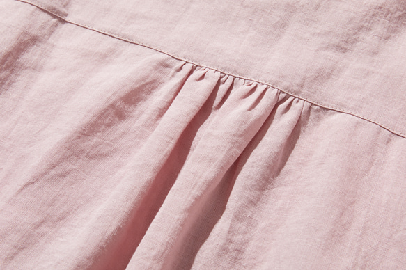採用優質亞麻布料製成的襯衫，具有自然紋理 四分之三袖襯衫 淺粉色 240503-4 第10張的照片