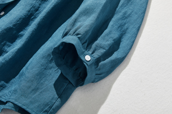 採用優質亞麻布料製成的襯衫，具有天然紋理 四分之三袖襯衫 孔雀藍 240503-5 第6張的照片