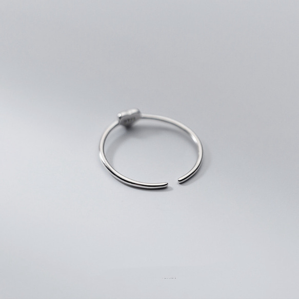シルバー925  細め　　華奢　ハート　リング　指輪　silver925 フリーサイズ　大きさ調整可能 4枚目の画像