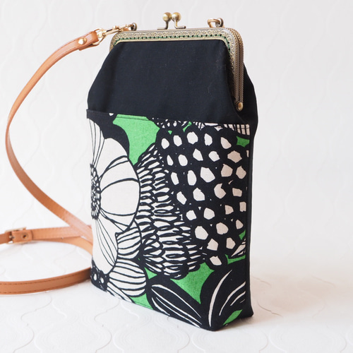 くるみほ専用　がま口ショルダーバック　がま口手帳 在庫商品】がま口スマホショルダーバッグ【帆布・蛸唐草】 [M便 9/10