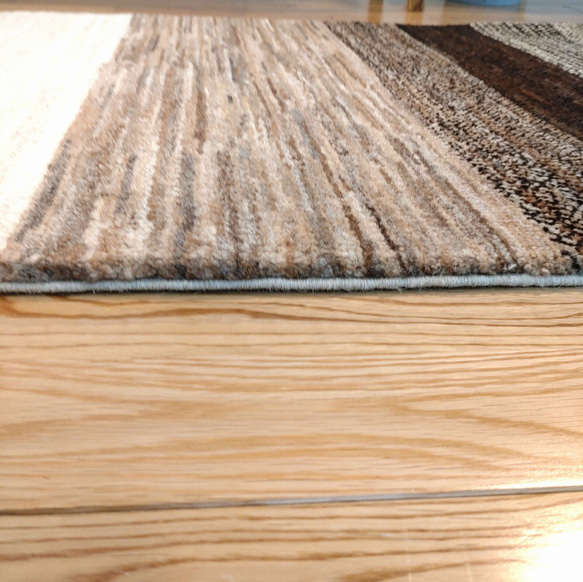 【現代生活中的Gazenilla帽子】夏涼冬暖的天然地毯，未染色羊毛203x63cm P68 第10張的照片