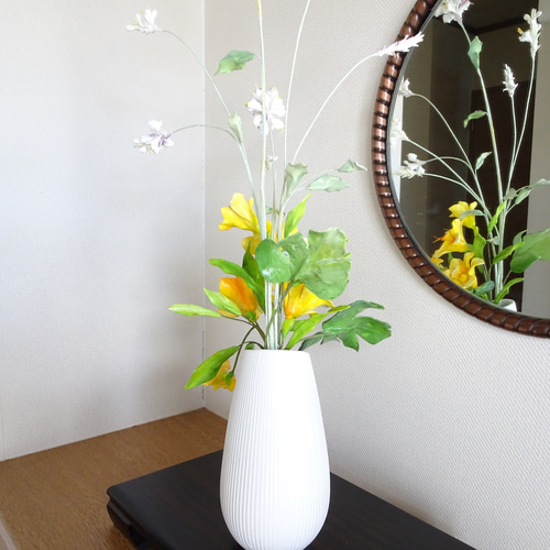 パンフラワー/パン粘土】 上品艷やかに咲き誇るラッパスイセン/とらの