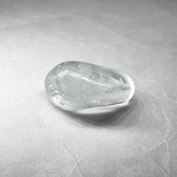 Minas Gerais crystal tumble/ミナスジェライス州水晶タンブル 13：ミルキー(レインボーあり) 4枚目の画像