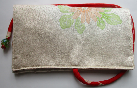 ７７３９　花柄の着物で作った和風財布・ポーチ 3枚目の画像