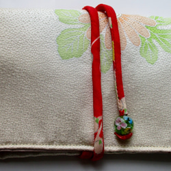 ７７３９　花柄の着物で作った和風財布・ポーチ 1枚目の画像