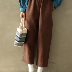 適合全年穿著的理想亞麻褲，長褲，錐形廓形，深棕色 240504-2 第6張的照片
