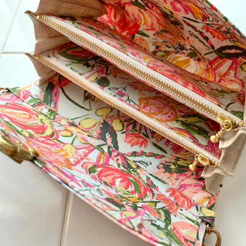 未使用⭐︎花柄 長財布 ショルダーストラップ付き Painted Desert Printemps 軽やかショルダーバッグ 長財布ショルダー