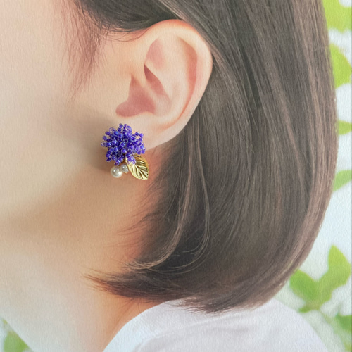 送料無料母の日ギフト「紫陽花」ビーズフラワーピアス/イヤリング col