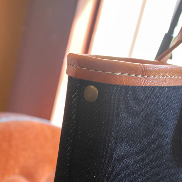 【2way】デニムと本革のミニトート　ショルダー対応　トートバッグ　ランチトート　デニムトート　本革　肩掛け 5枚目の画像