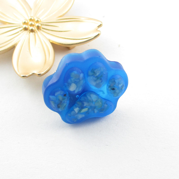 ニャンコクォーツが今もなお望んでいるのは、ニャンコだけに平和です♪<タイタックピン>TC003 1枚目の画像