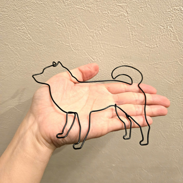 【柴犬のさんぽ】 ワイヤーアート 壁飾り 壁掛け 飾り ワイヤークラフト ウォールデコ インテリア雑貨 犬 しばけん 5枚目の画像