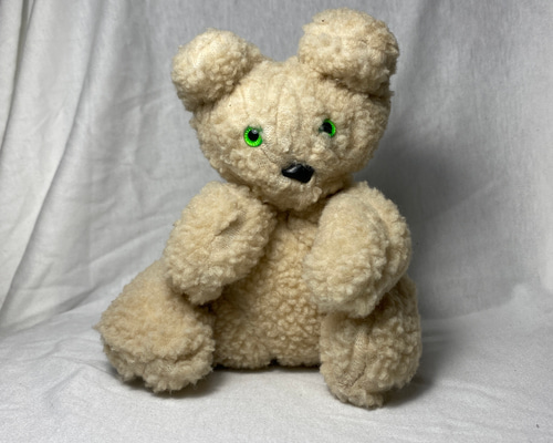 ベージュのクマのぬいぐるみ 仔熊のドロップ S(ベージュ) - ぬいぐるみメーカーTAKE OFFの