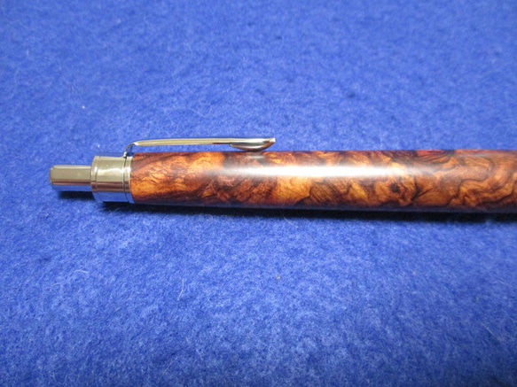 ローズウッドバール　キヌカオイル仕上げ　木軸ボールペン(シャープペンシル)　　　 9枚目の画像