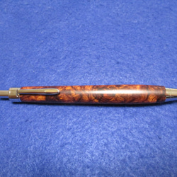 ローズウッドバール　キヌカオイル仕上げ　木軸ボールペン(シャープペンシル)　　　 1枚目の画像