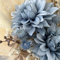 紫陽花とダリアのブルーホワイトブーケ 14枚目の画像
