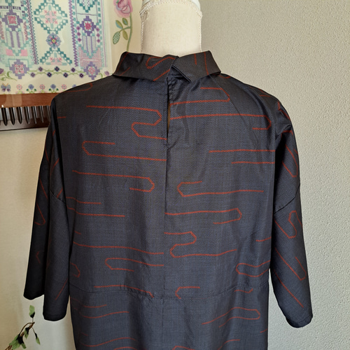 ★着物リメイク 大島紬 絹★パッチワーク 衿付き 六分袖ロングワンピース　一点物 ☆着物リメイク 大島紬 絹 ☆パッチワーク 衿付七分袖 一点物 ロング