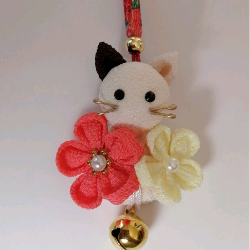 つまみ細工 猫ストラップ 根付ストラップ チャーム 猫小物 なずな屋  