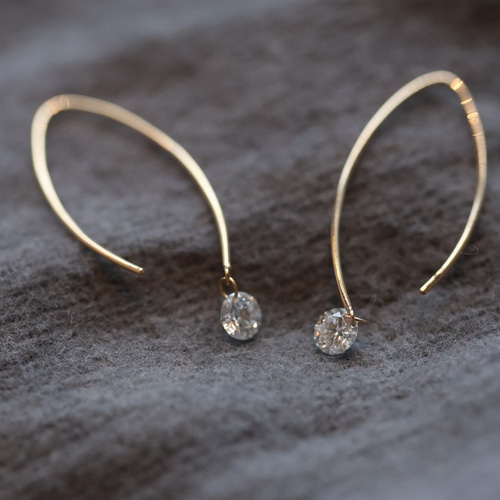 ラボグロウンダイヤモンドピアスk18 ピアス（フック・チェーン  