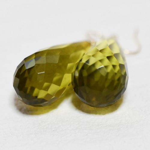 жK18YG 18金 天然リトアニア産グリーンアンバーバラモチーフピアス жK18YG 18金 天然リトアニア産グリーンアンバーバラモチーフピアス