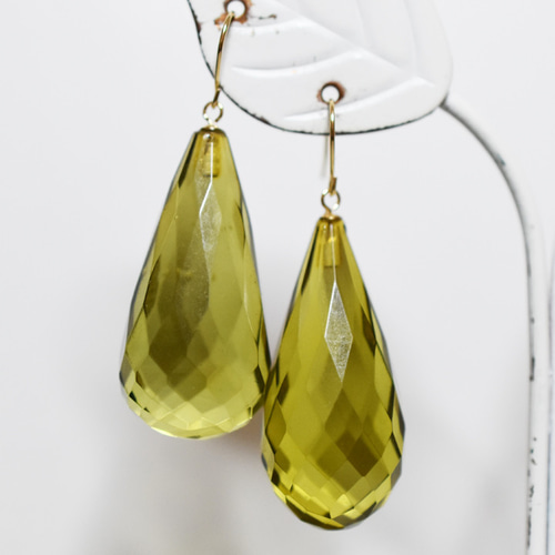 жK18YG 18金 天然リトアニア産グリーンアンバーバラモチーフピアス жK18YG 18金 天然リトアニア産グリーンアンバーバラモチーフピアス