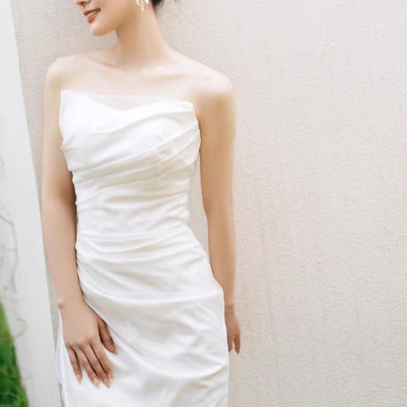 フランス式の  ベアトップ  ウエディングドレス  花嫁の高級感サテンのシンプルな気質 マーメイドライン //H016 4枚目の画像