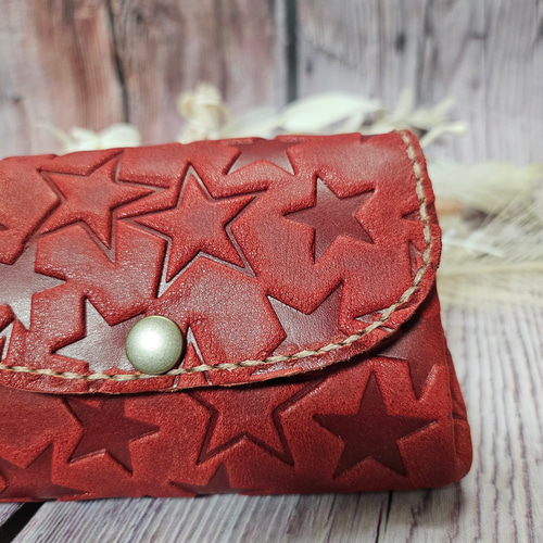 お札折らない 星柄型押し革 アコーディオンポーチ ミニ財布 レッド  
