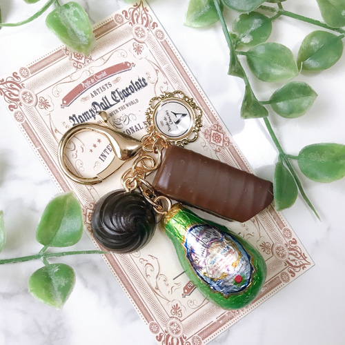 ウイスキーボンボン＆チョコレートバッグチャーム(緑) バッグチャーム