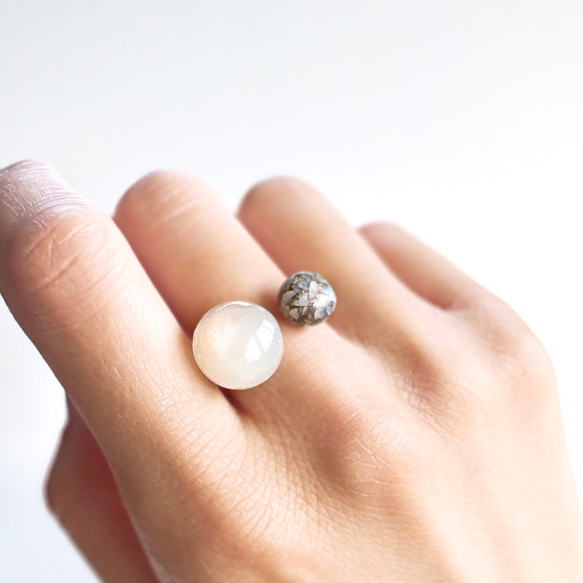 〈優艶〉ムーンストーン × オパール 大ぶりなフォークリング / 天然石 フリーサイズ 指輪 8枚目の画像