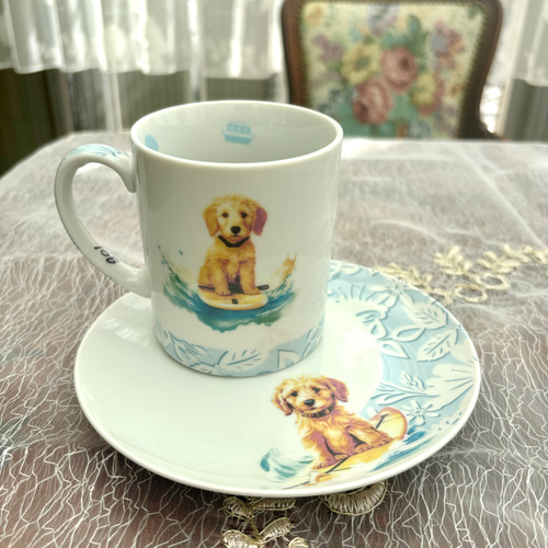 リッツカールトン　パラソルとヨットとトイプードルのデザインの陶器ボウル リッツカールトン パラソルとヨットとトイプードルのデザインの陶器ボウル