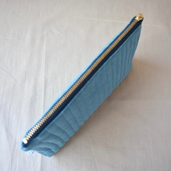 ふわもこキルティングポーチ（ブルー）　　インド綿キルティング、インドブロックプリント、20㎝ファスナー 5枚目の画像