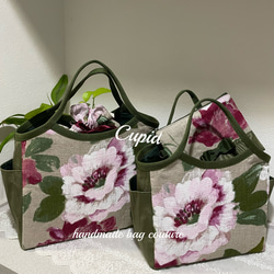 フランスリネン　華やかな花柄を使ったグラニーバッグ（中サイズ/ポーチ付き） 8枚目の画像