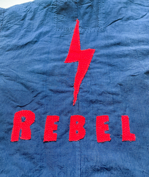 藍染 刺し子 リバーシブルパッチワーク野良着 リメイク "Rebel" 6枚目の画像