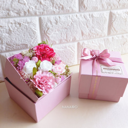 ★アロマ付き♡プリザ薔薇入り「Box Arrangement -rose-」mini・ピンク系 1枚目の画像