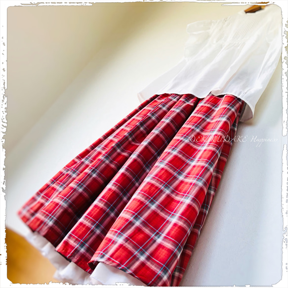 播州織 先染め格子柄ふんわりタックギャザースカート 便利な両脇ポケット付き 6枚目の画像