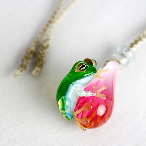 Frog（カエル）ファナネックレス529 ネックレス・ペンダント mahao
