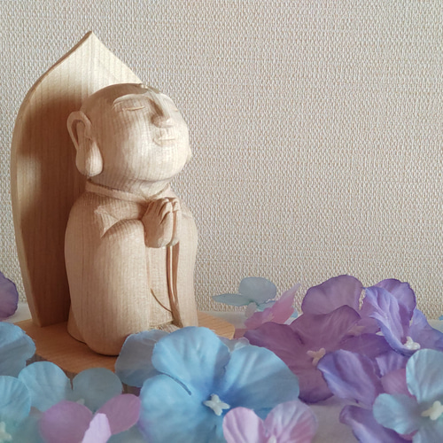 美*紗様 木製物置台 O 木彫り お地蔵様 青森ひばの小さめ置物 彫刻 青森ヒバ木工 ARAJIN 通販