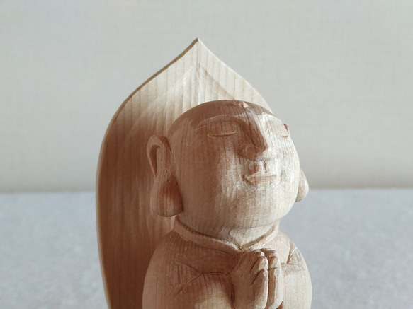 木彫り　お地蔵様　青森ひばの小さめ置物 10枚目の画像