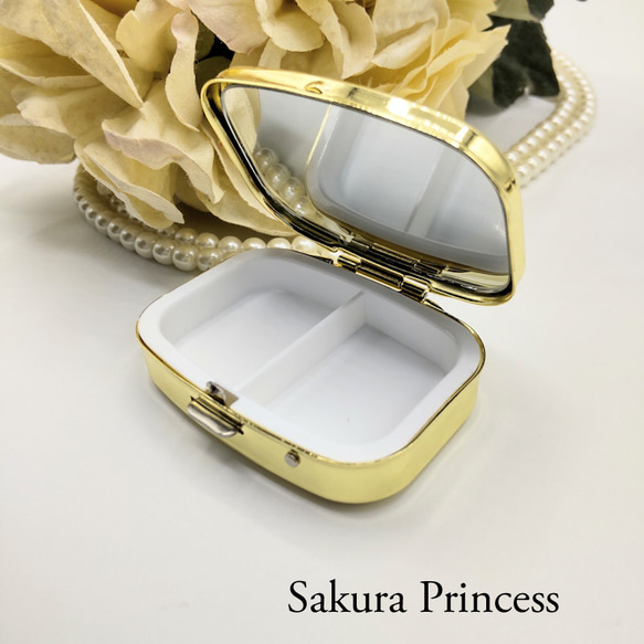 プリンセス☆クリスタルハートのキラキラピルケース☆ゴールド 3枚目の画像