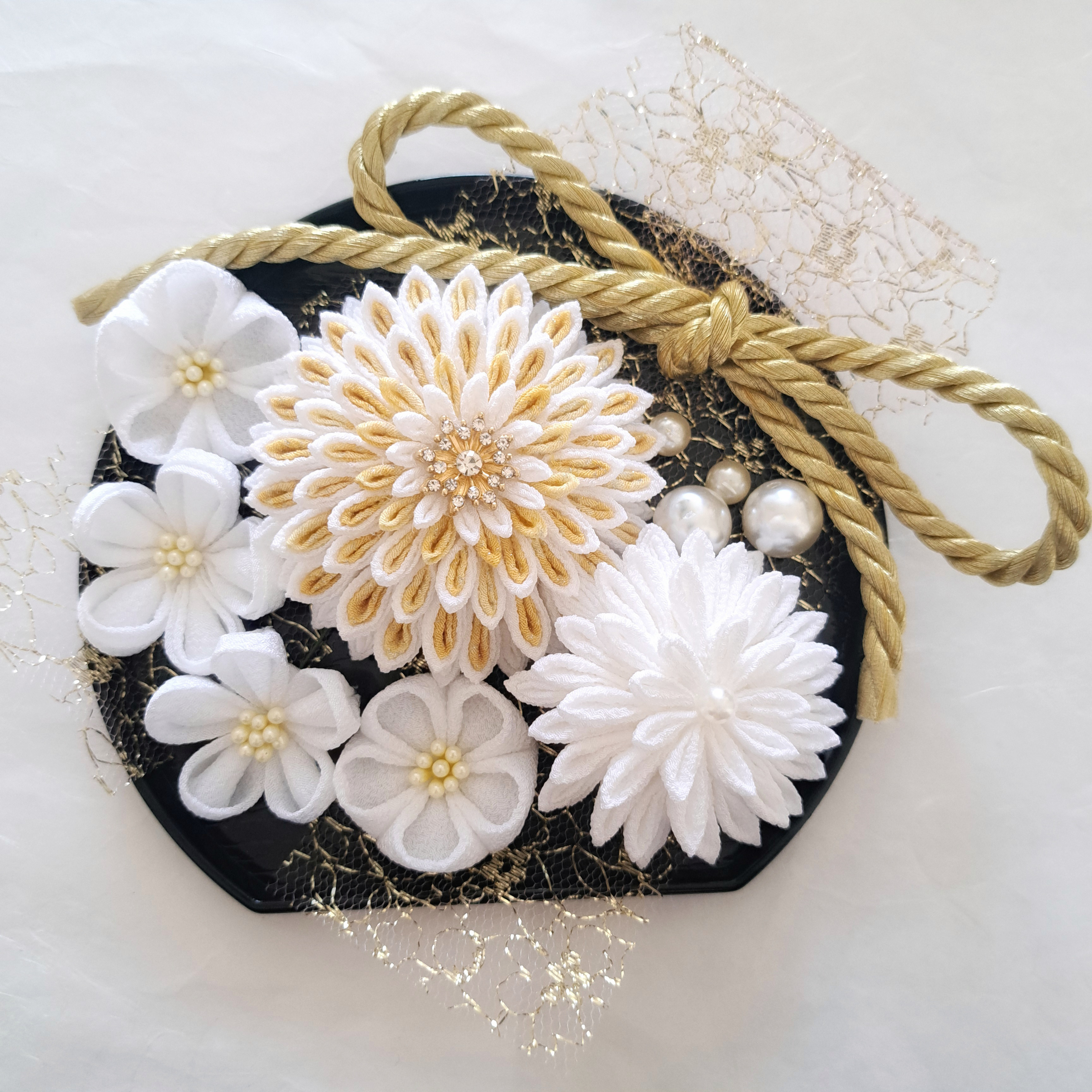 ☆豪華　かんざしセット☆　◎つまみ細工◎ 菊『＊大きなお花の髪飾り＊白　金』♡結婚式♡成人式♡卒業式♡七五三♡