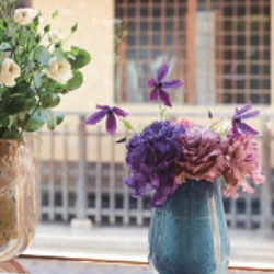 【オススメ】シンプルで飽きの来ないデザイン　爽やかなブルーがオシャレなフラワーベース　花瓶 1枚目の画像