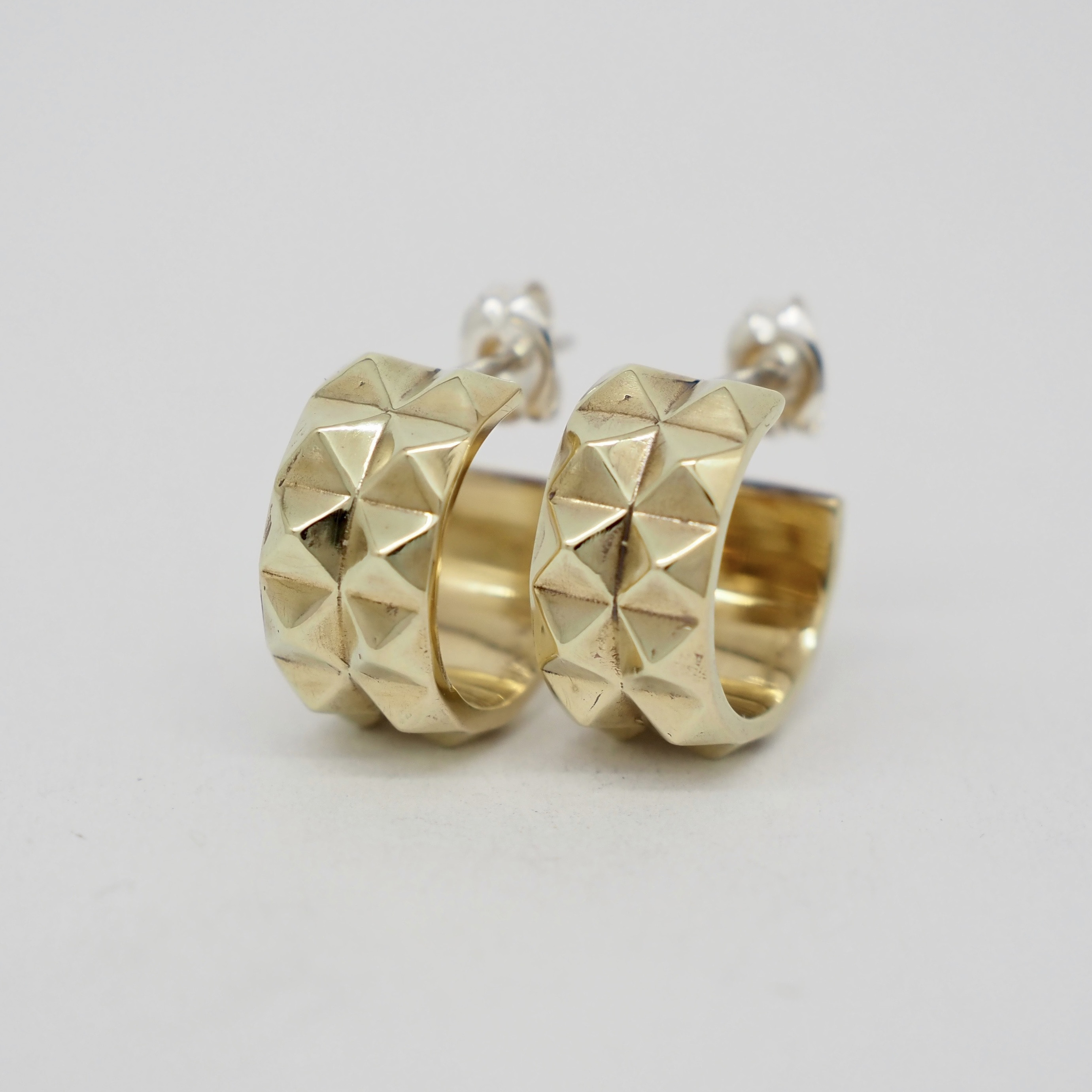 真鍮スタッズフープピアス 2個（ペア）／ studz hoop earrings 1pair BRASS