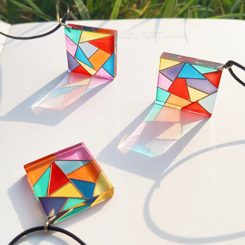 ハンドメイド カラフルな日 ネックレス ペンダント 手作り