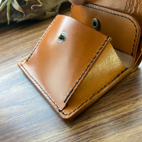ハンドメイド　牛ヌメ革　三つ折り財布 ハンドメイド 牛ヌメ革 三つ折り財布